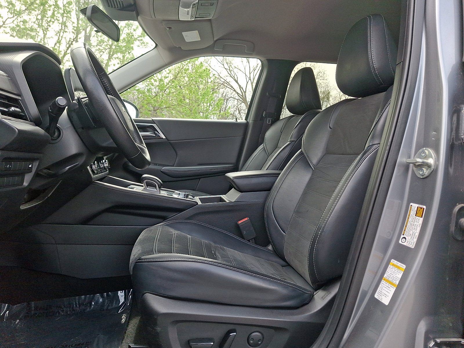 Used 2024 Mitsubishi Outlander SE AWD/4WD image 13