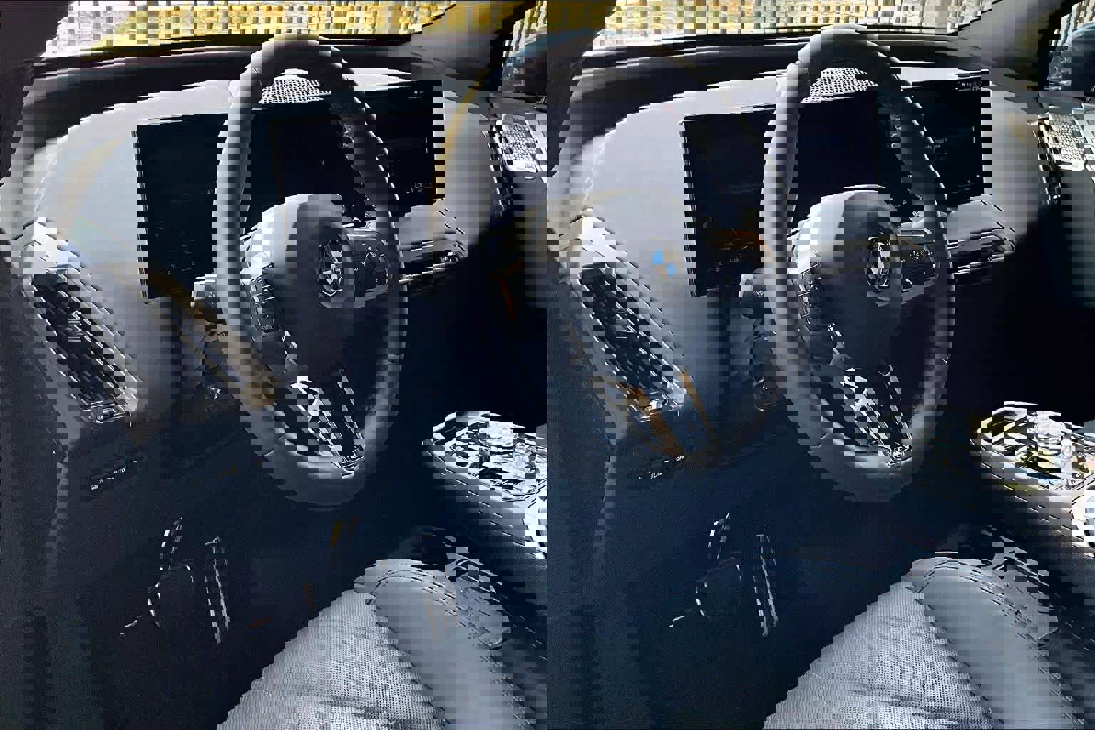 Used 2026 BMW iX xDrive45 image 17