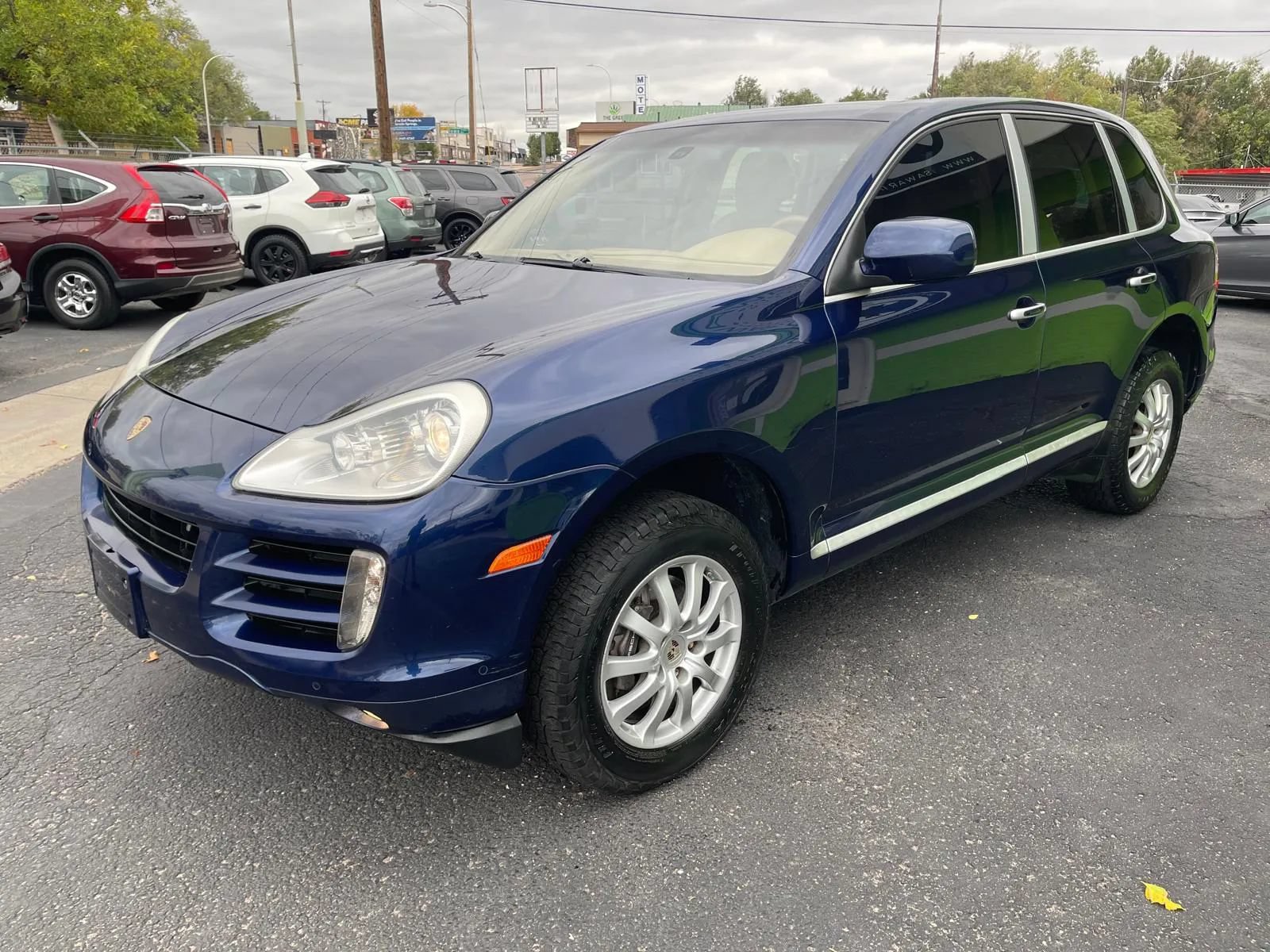 Used 2010 Porsche Cayenne AWD/4WD image 4