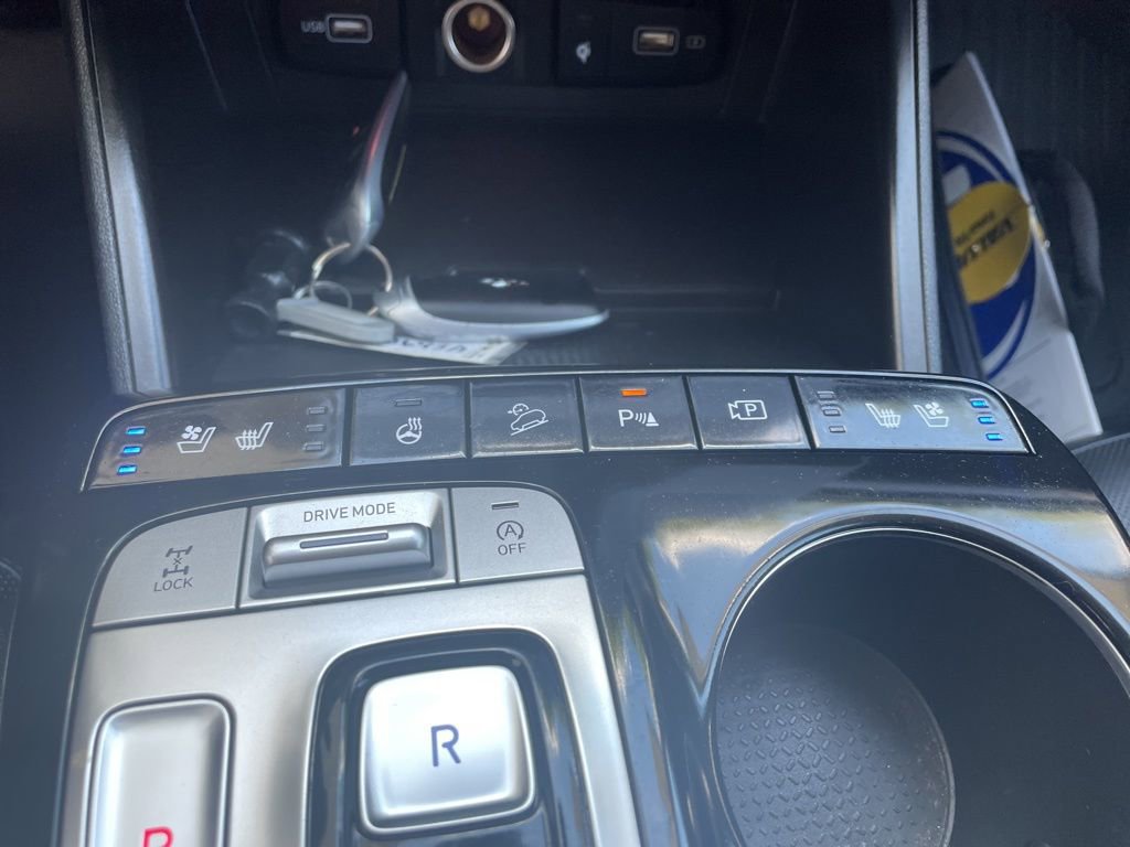 Used 2022 Hyundai Tucson Limited w/ Winter Package image 16