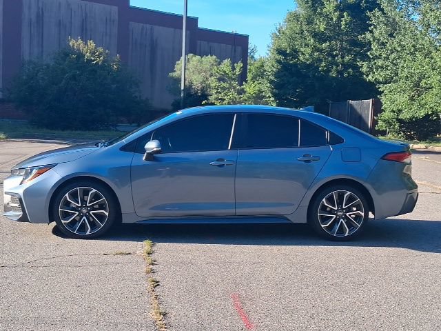 Used 2022 Toyota Corolla XSE FWD image 2