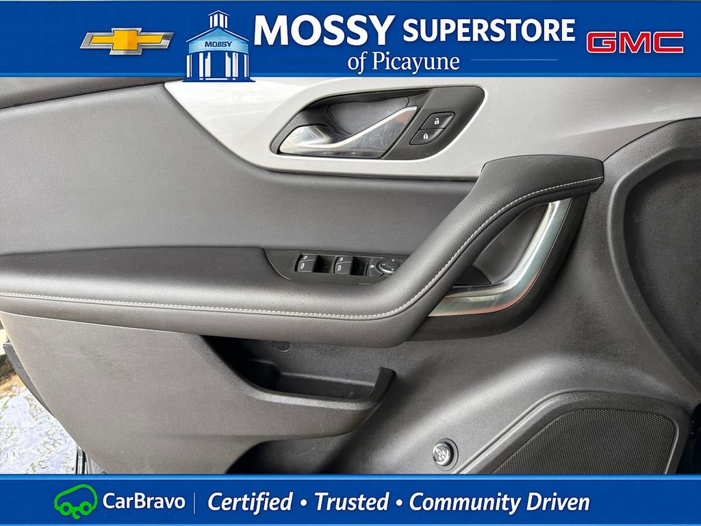 Certified 2024 Chevrolet Blazer LT w/ Convenience Package FWD image 8