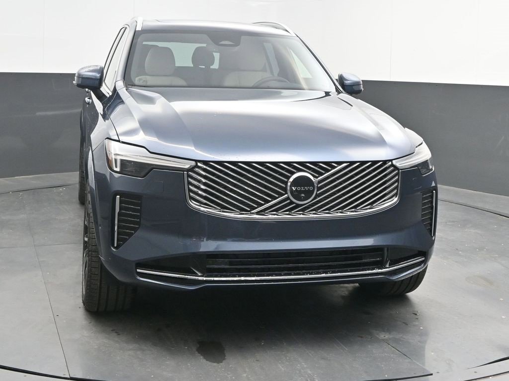 New 2026 Volvo XC90 B6 Plus w/ Protection Package Premier image 2