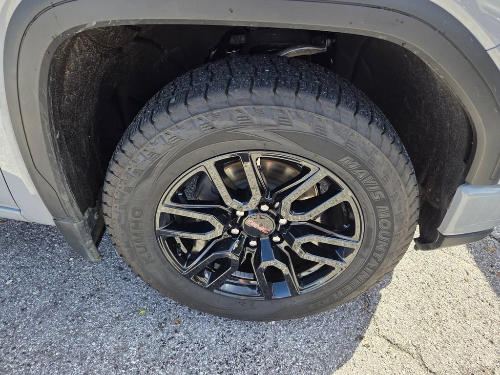 Used 2025 GMC Sierra 1500 Pro w/ Graphite Edition AWD/4WD image 18