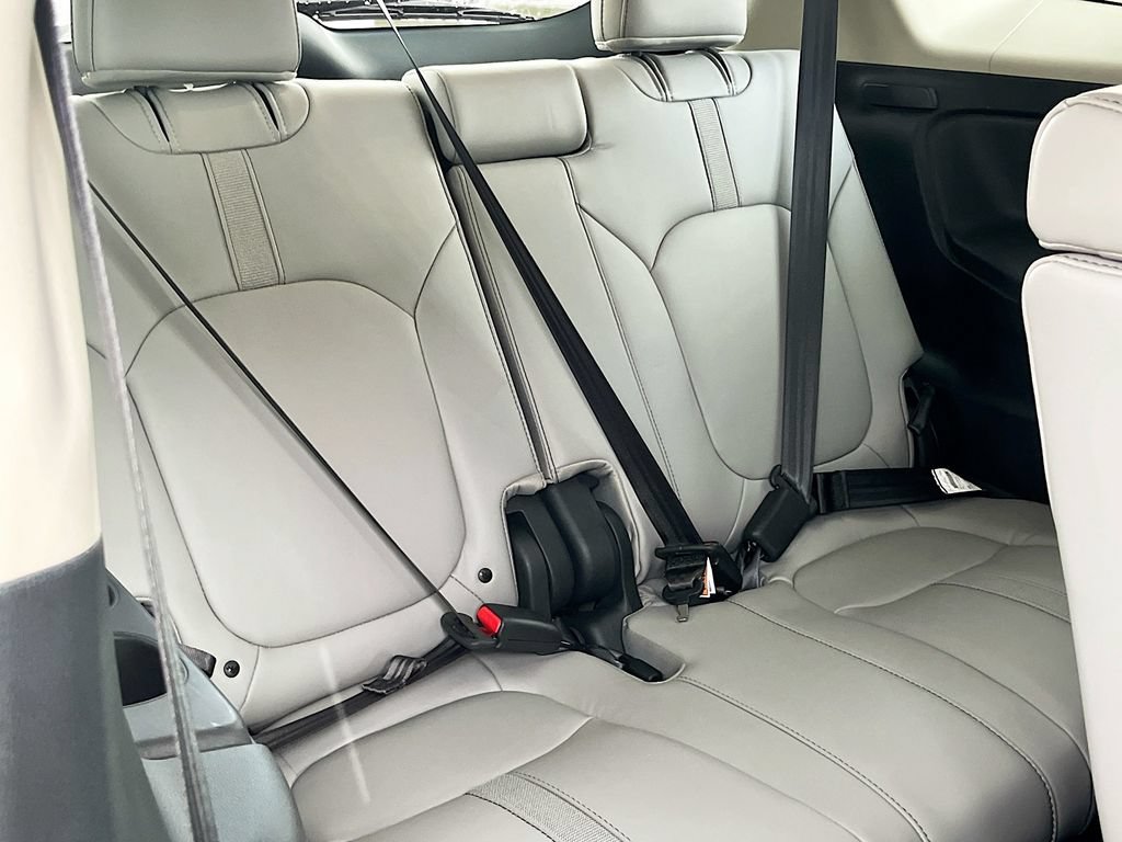 Used 2025 Honda Pilot EX-L image 29