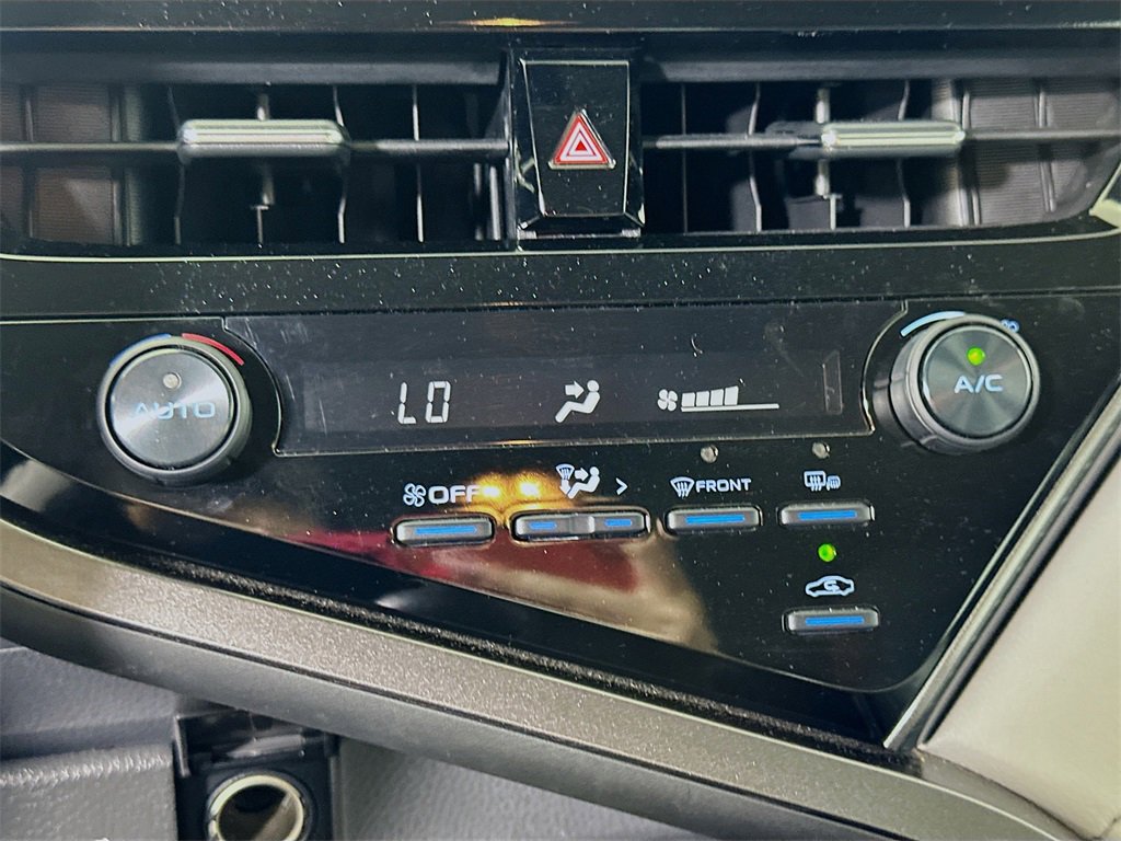 Used 2021 Toyota Camry SE image 26