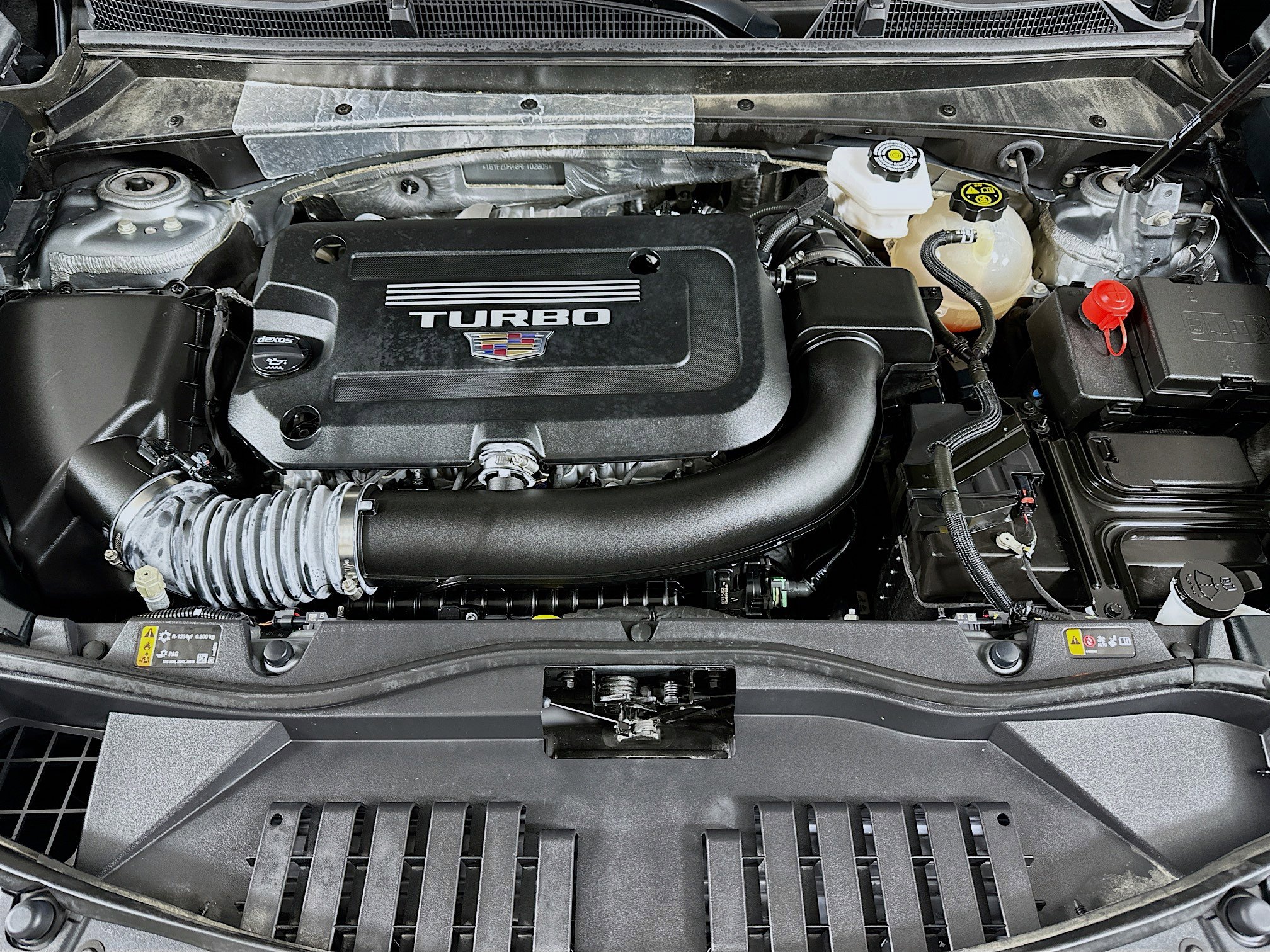 Used 2024 Cadillac XT4 Premium Luxury image 29