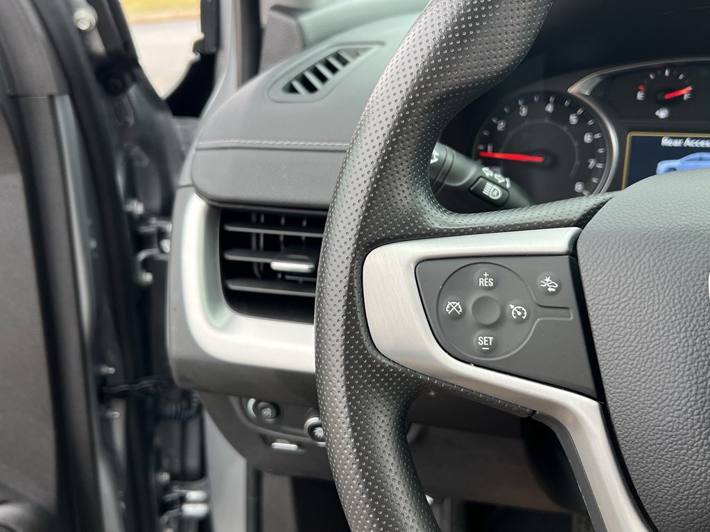 Used 2024 GMC Terrain SLE w/ Driver Convenience Package image 31