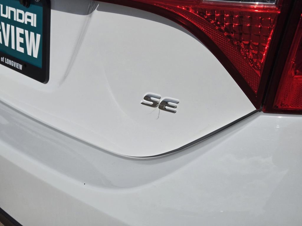 Used 2018 Toyota Corolla SE FWD image 7