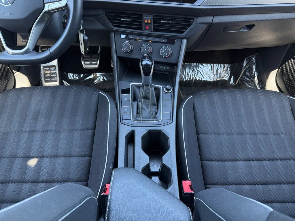 Used 2024 Volkswagen Jetta Sport FWD image 12