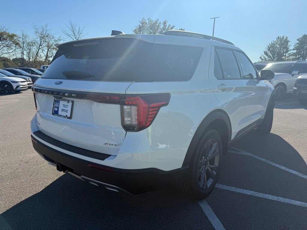 New 2026 Ford Explorer Active w/ Active Comfort Package image 6