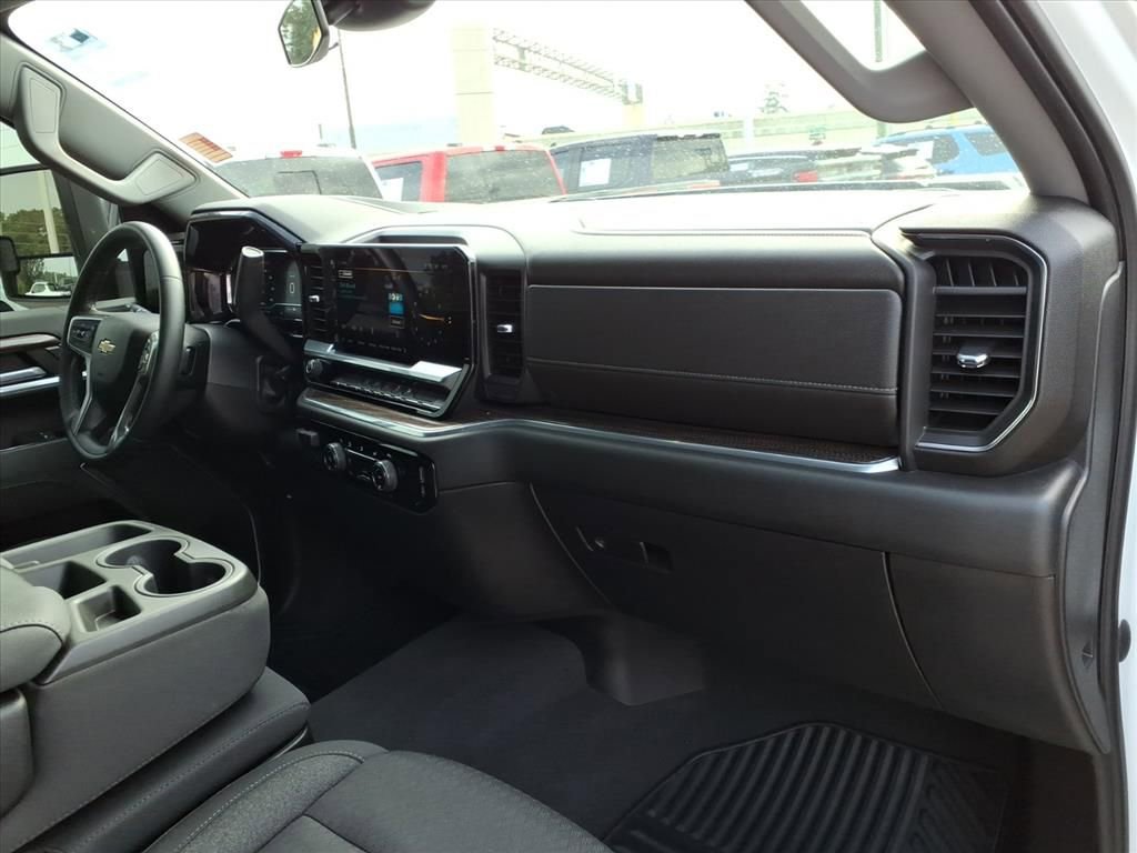 Certified 2024 Chevrolet Silverado 2500 LT AWD/4WD image 16