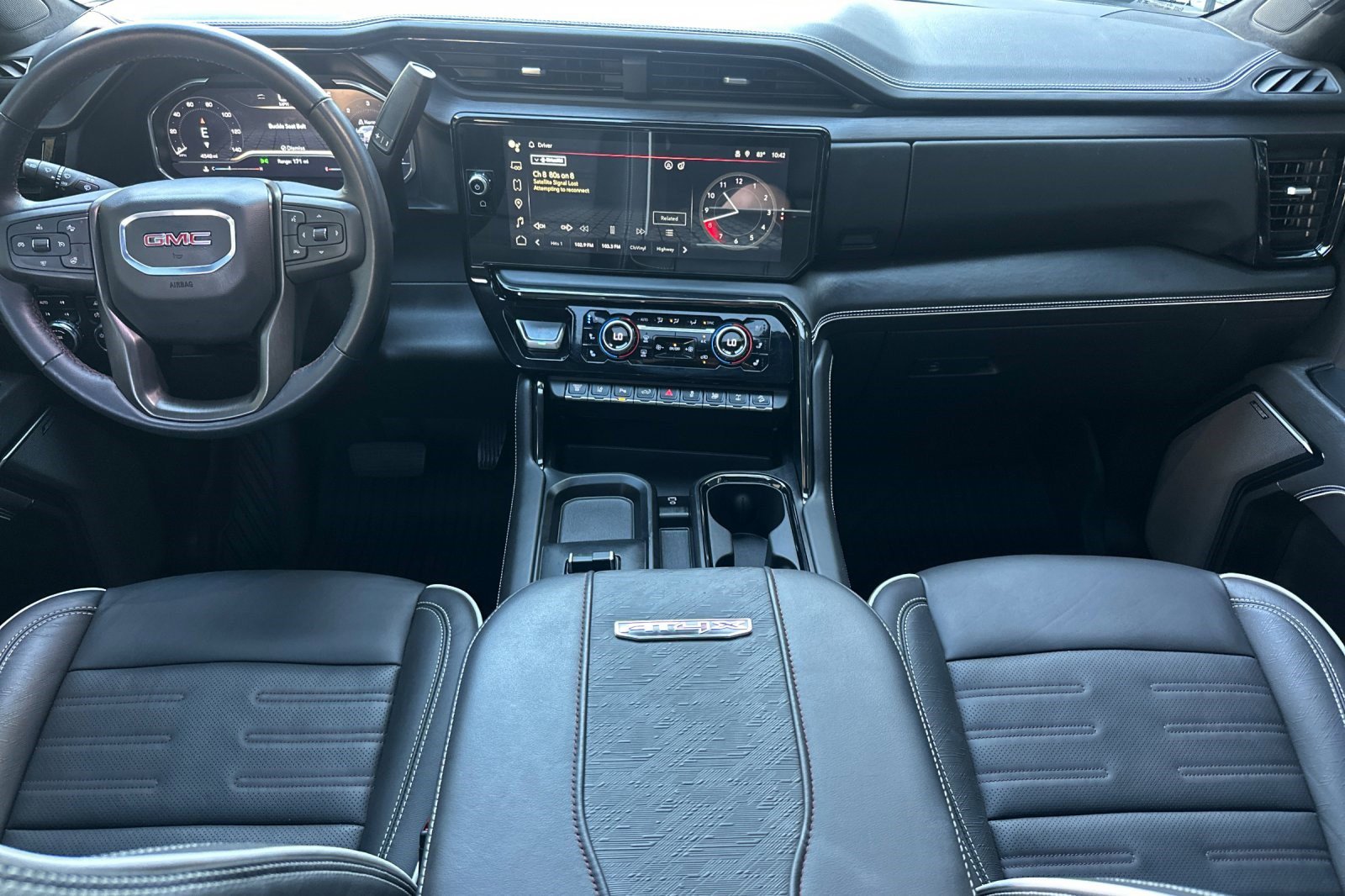 Used 2024 GMC Sierra 2500 AT4X w/ AT4X AEV Edition image 17