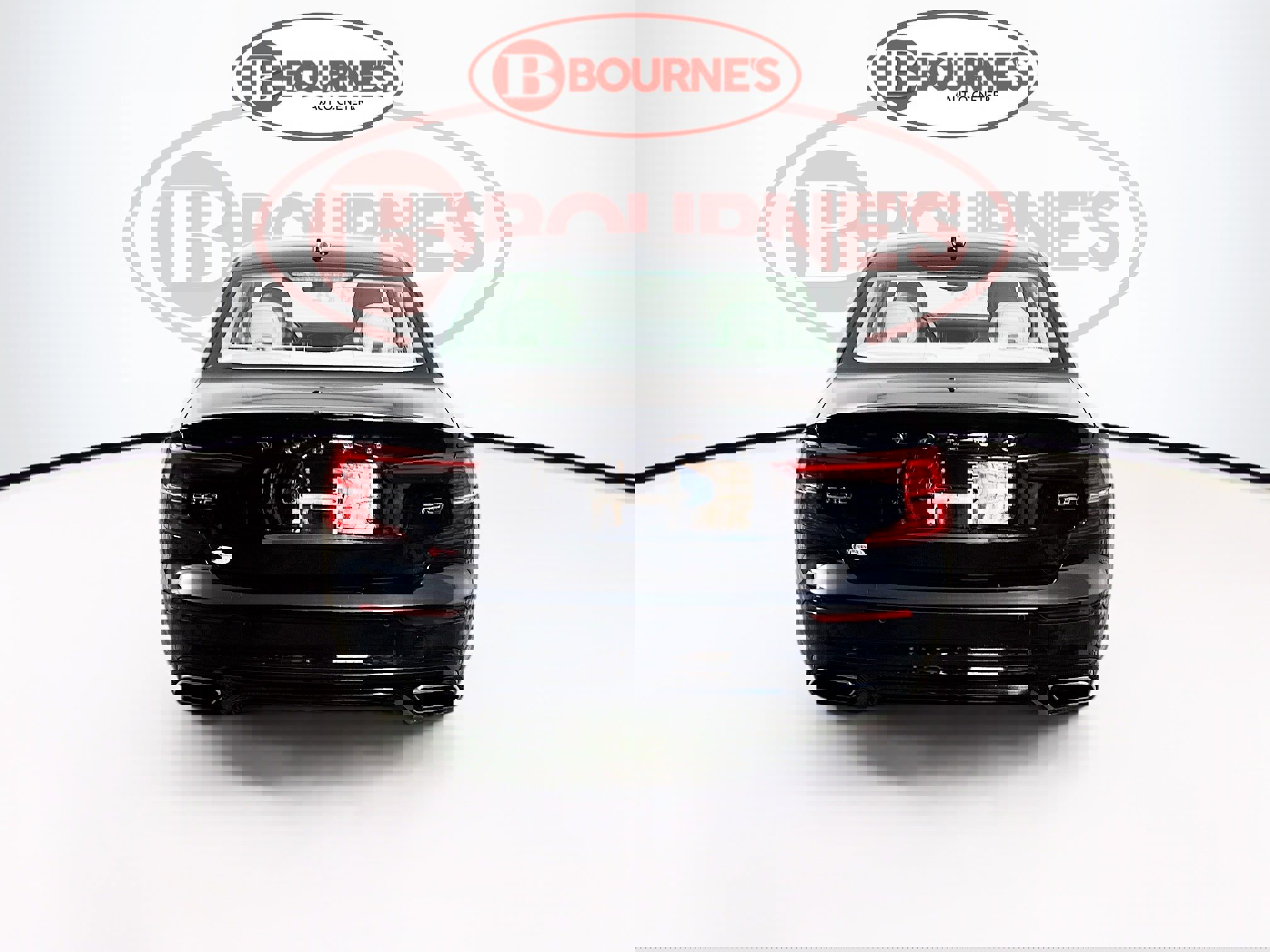 Used 2022 Volvo S60 B5 Momentum image 10