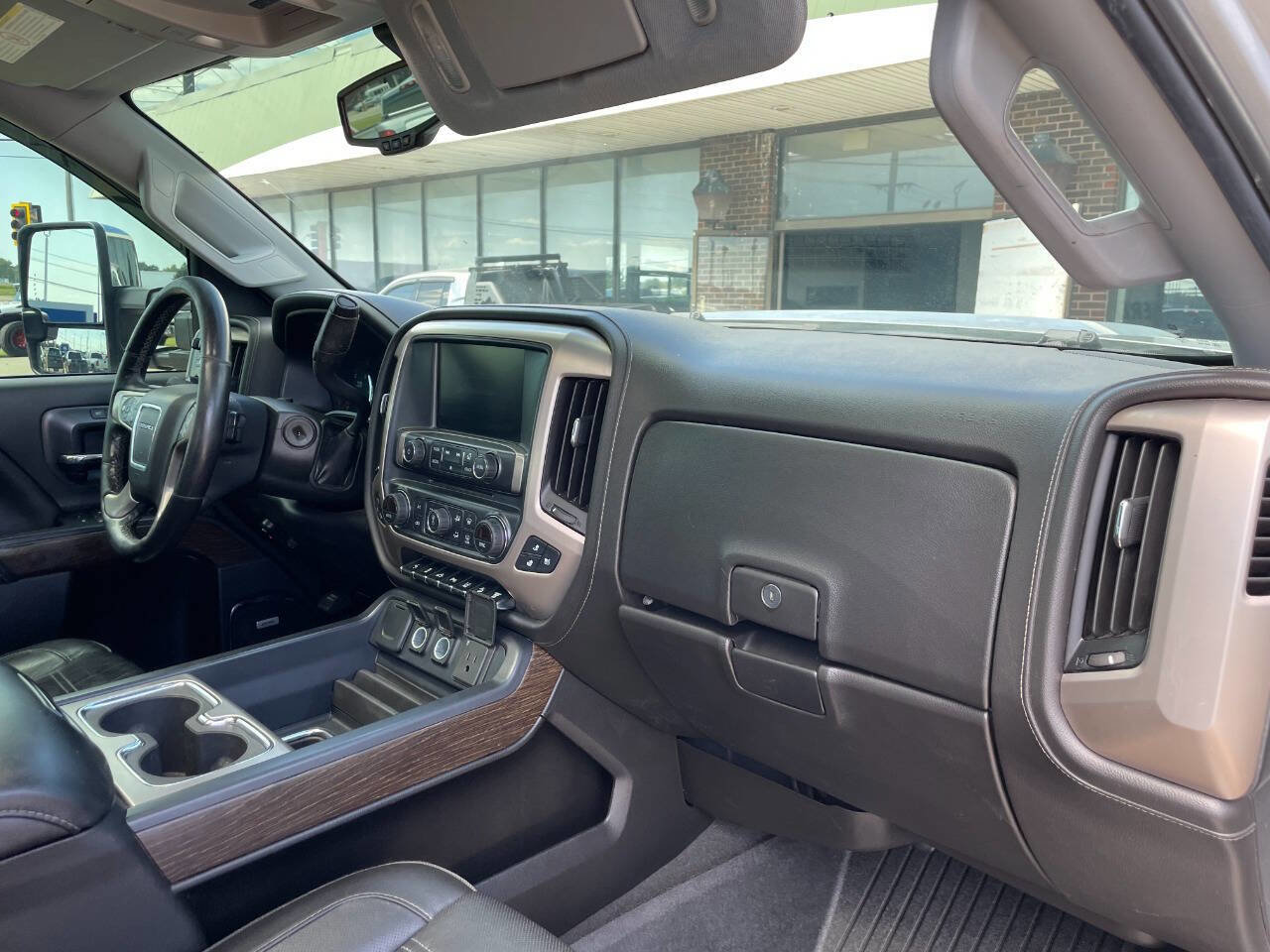 Used 2019 GMC Sierra 3500 Denali w/ Duramax Plus Package image 34