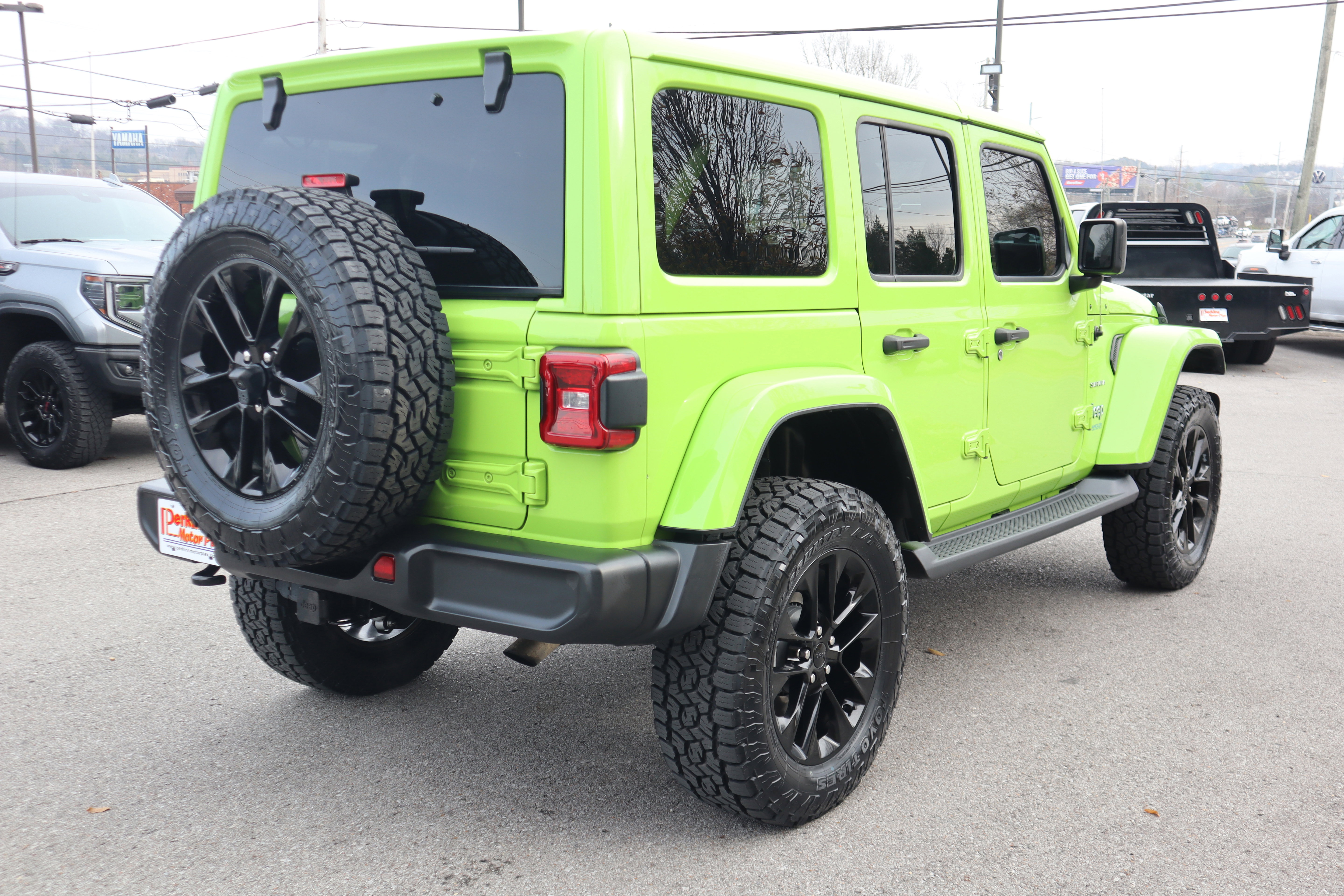 Used 2021 Jeep Wrangler Unlimited Sahara w/ Cold Weather Group image 8