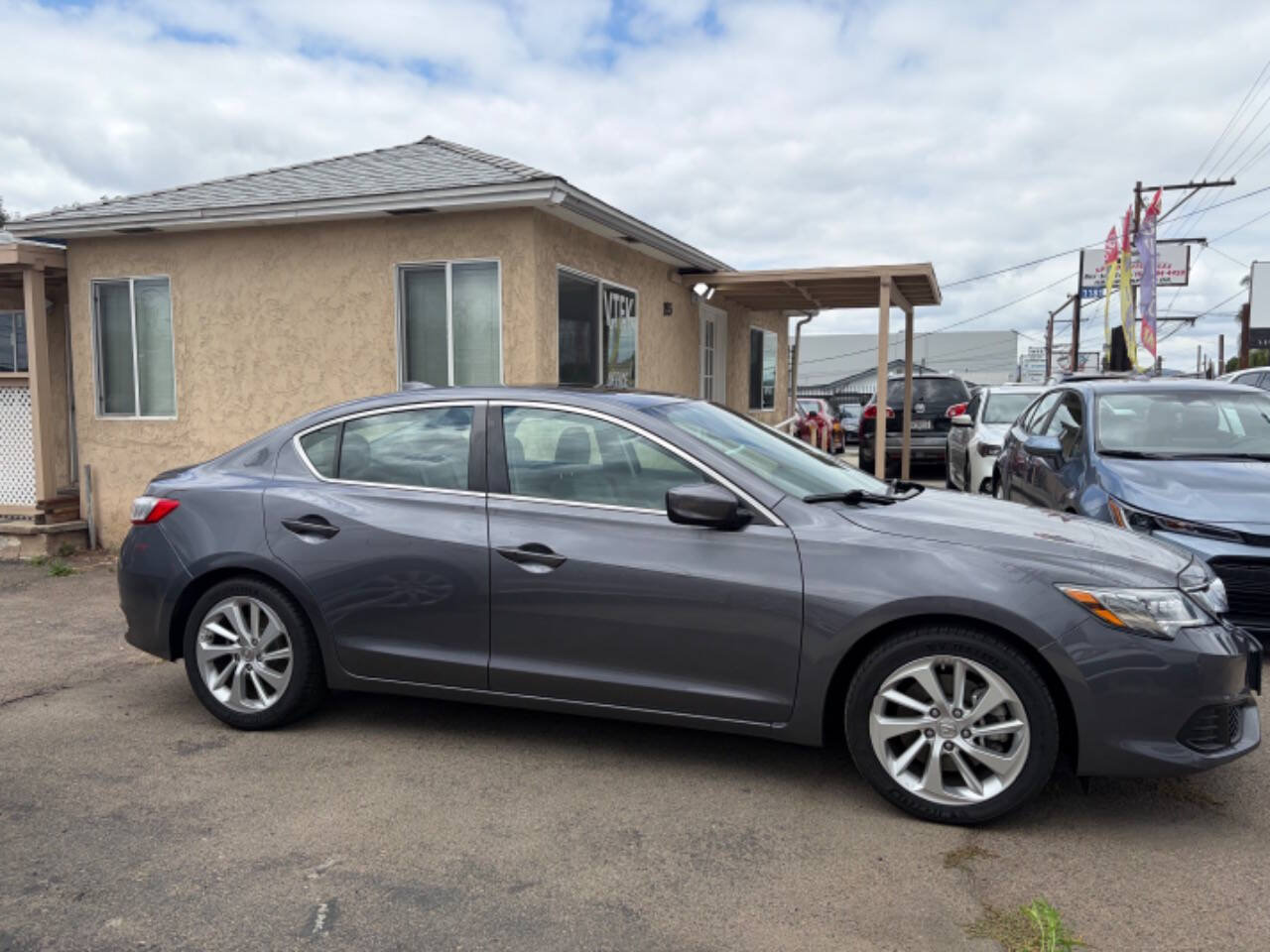 Used 2017 Acura ILX FWD image 6