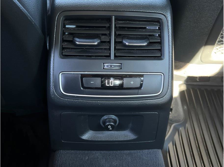 Used 2019 Audi A4 2.0T Premium w/ Convenience Package AWD/4WD image 10