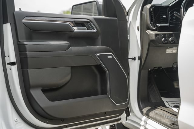 Used 2023 Chevrolet Silverado 1500 LTZ w/ LTZ Convenience Package II AWD/4WD image 43