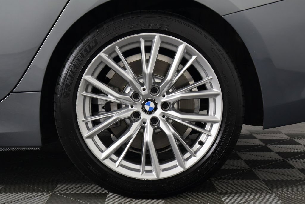 Used 2023 BMW 330i Sedan w/ Driving Assistance Package RWD image 16