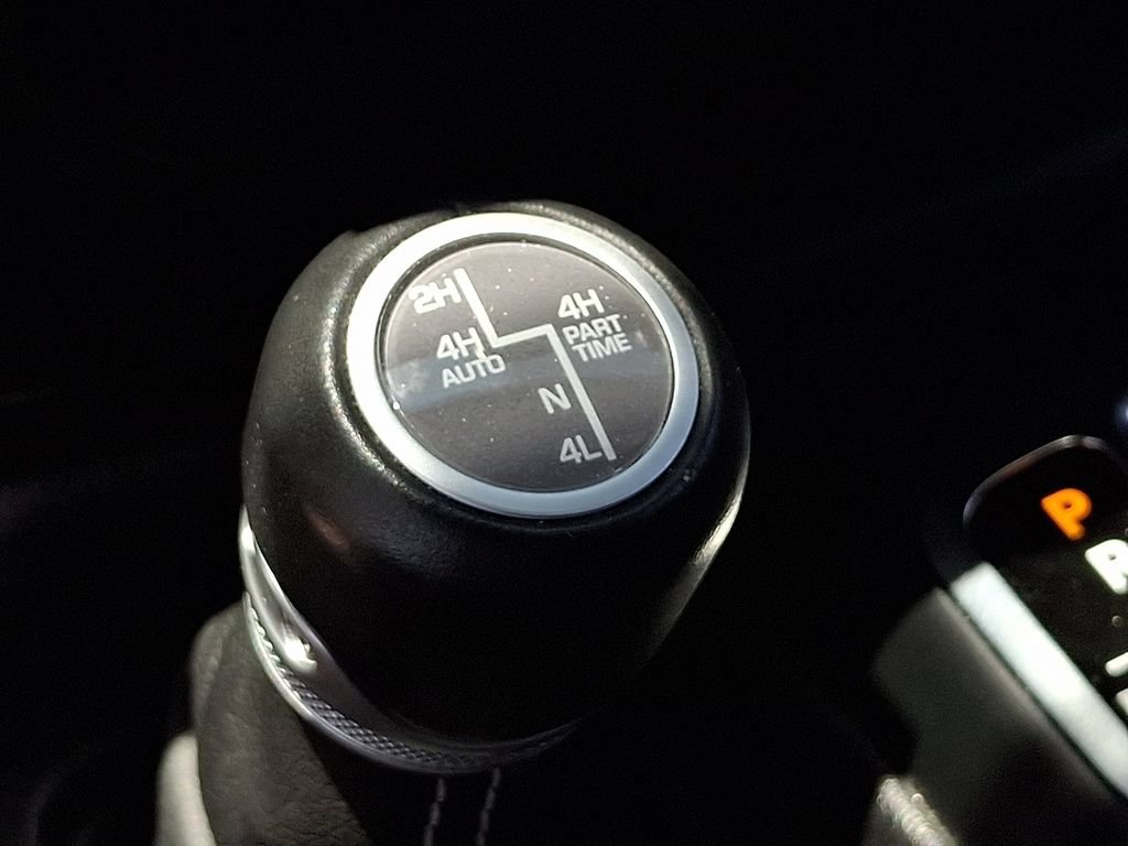 Used 2021 Jeep Wrangler Unlimited Sahara w/ Cold Weather Group AWD/4WD image 24