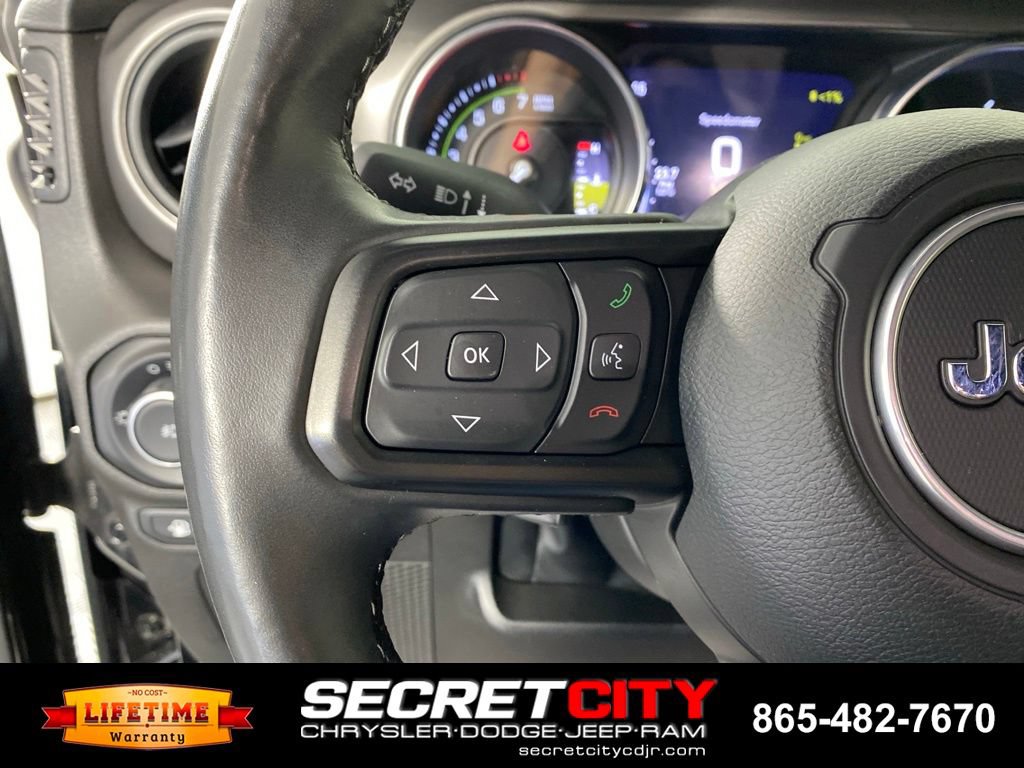 Used 2023 Jeep Wrangler Unlimited w/ Sun & Screen Package AWD/4WD image 14