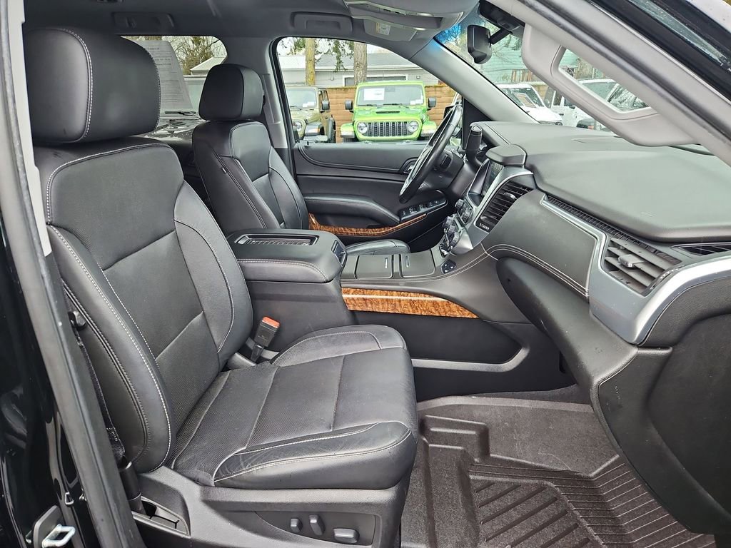 Used 2020 Chevrolet Suburban Premier w/ Max Trailering Package image 16
