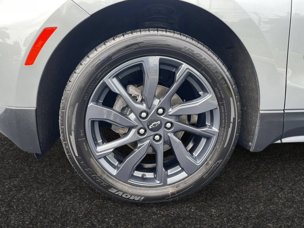 Used 2024 Chevrolet Equinox RS w/ LPO, Floor Liner Package AWD/4WD image 13