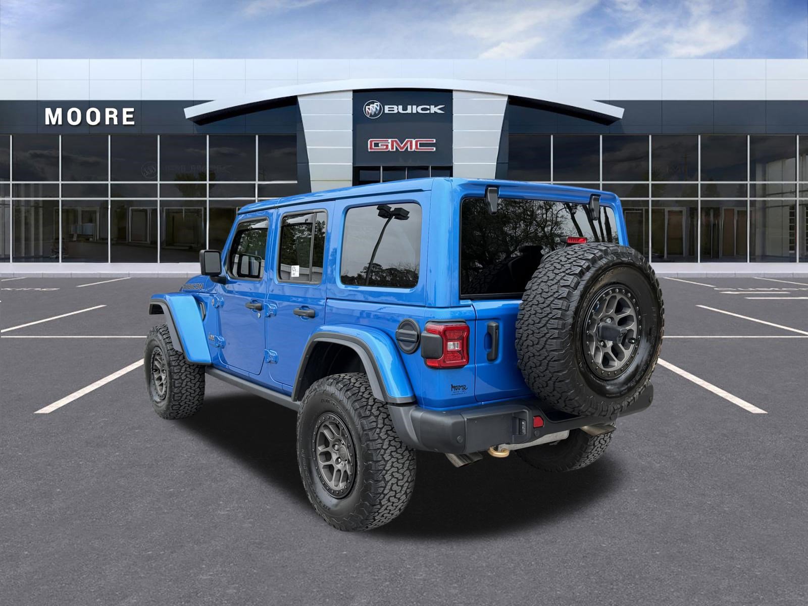 Used 2022 Jeep Wrangler Unlimited Rubicon w/ Xtreme Recon 35" Tire Package AWD/4WD image 5