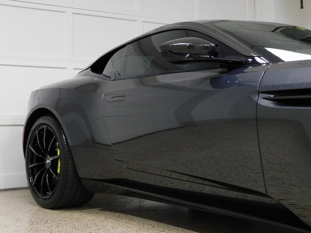 Used 2020 Aston Martin DB11 AMR image 16