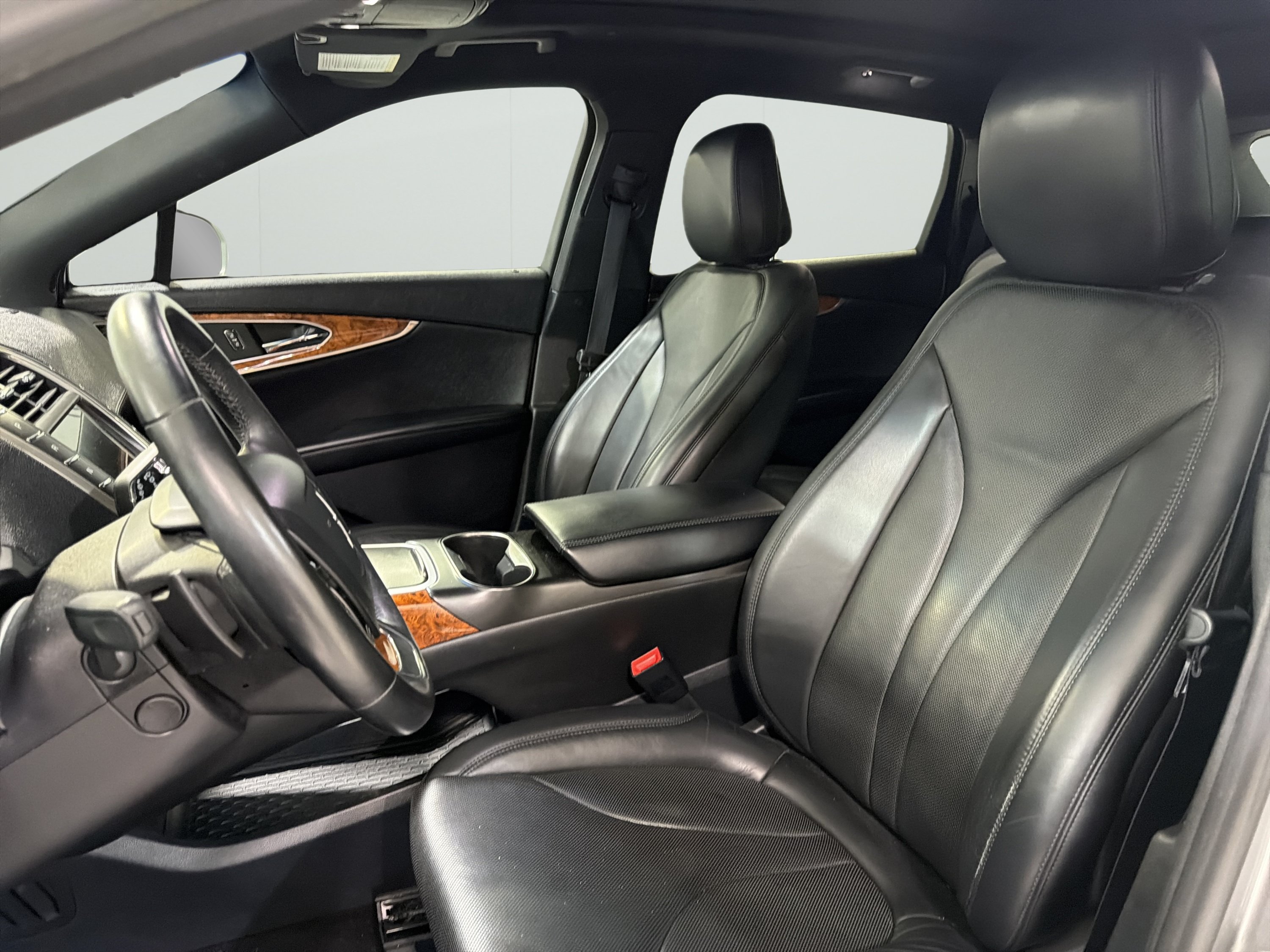 Used 2020 Lincoln Nautilus Reserve AWD/4WD image 12