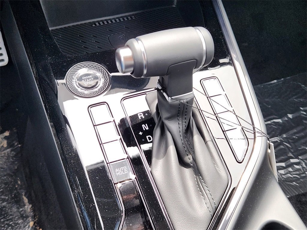 New 2025 Kia Niro EX Touring image 15