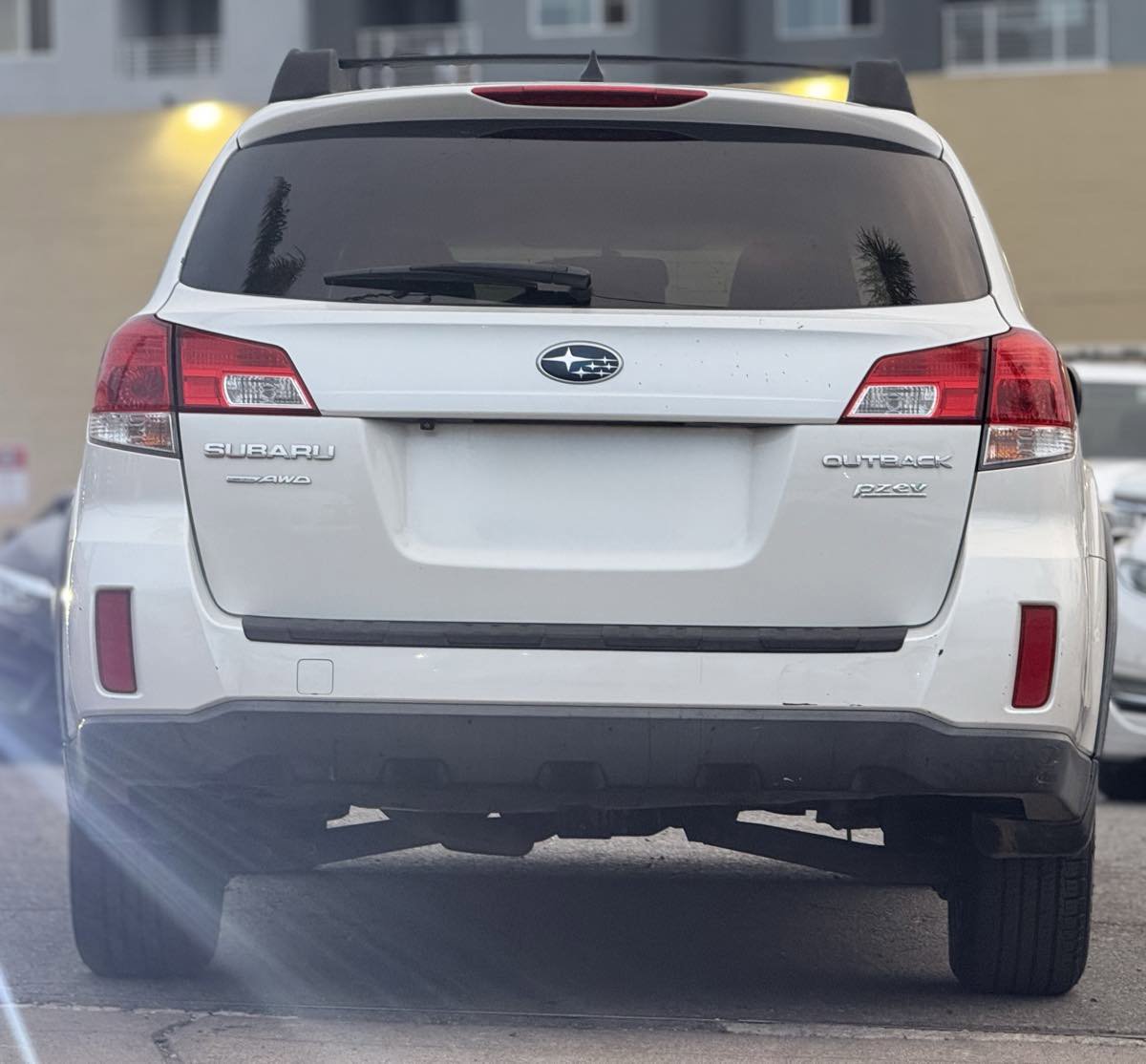 Used 2014 Subaru Outback 2.5i Limited image 18