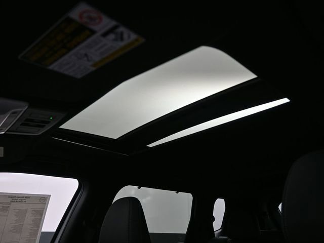 New 2026 Nissan Rogue Platinum image 10