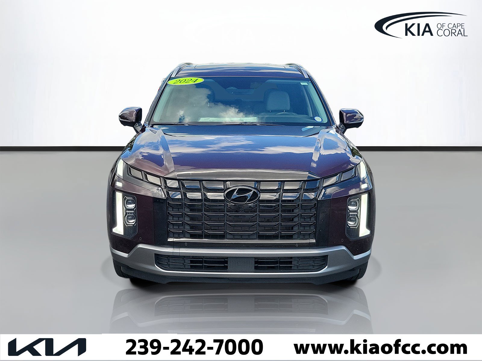 Used 2024 Hyundai Palisade SEL w/ Premium Package FWD image 2