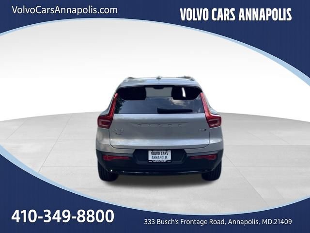 Certified 2023 Volvo XC40 B5 Plus w/ Protection Package Premier AWD/4WD image 7