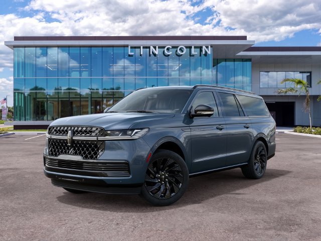 New 2027 Lincoln Navigator L Reserve w/ Jet Appearance Package RWD image 2