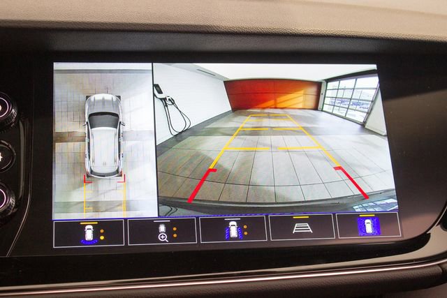 Used 2023 Buick Envision Avenir image 29