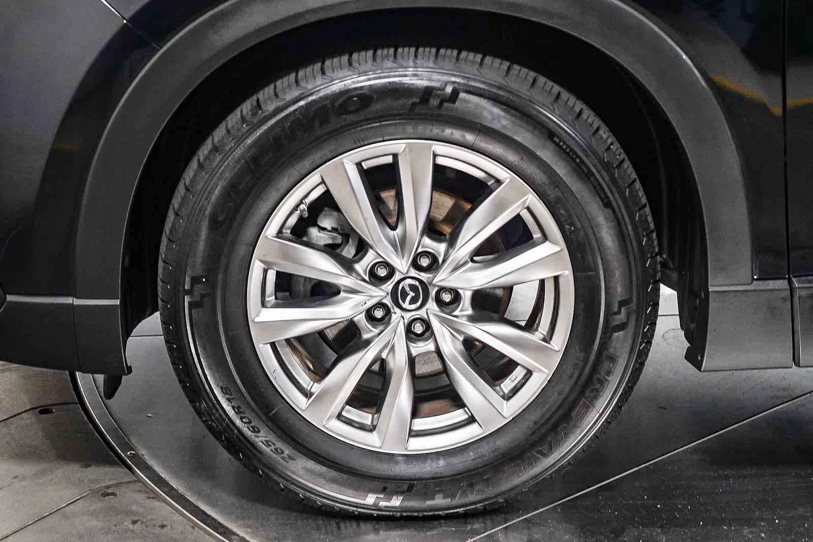 Used 2018 MAZDA CX-9 Touring w/ Touring Premium Package FWD image 10