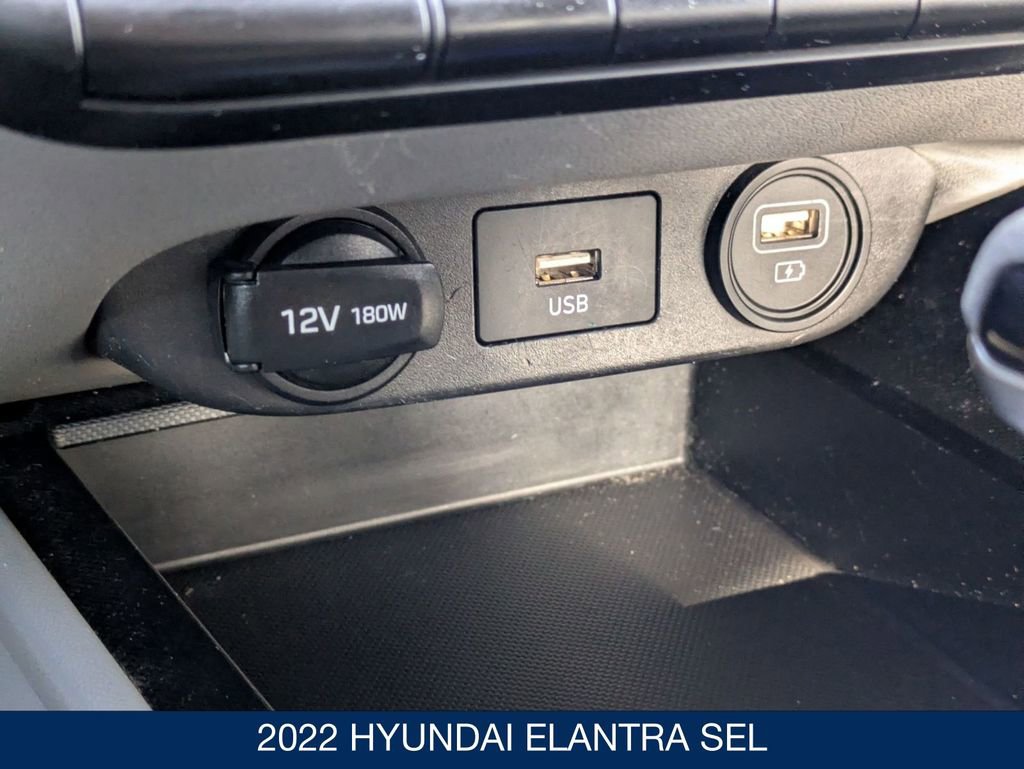 Used 2022 Hyundai Elantra SEL image 24