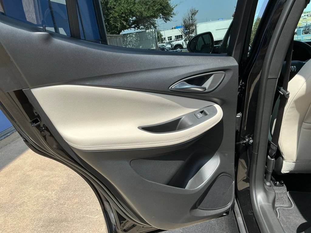 Used 2026 Buick Encore GX Avenir w/ Avenir Technology Package FWD image 22