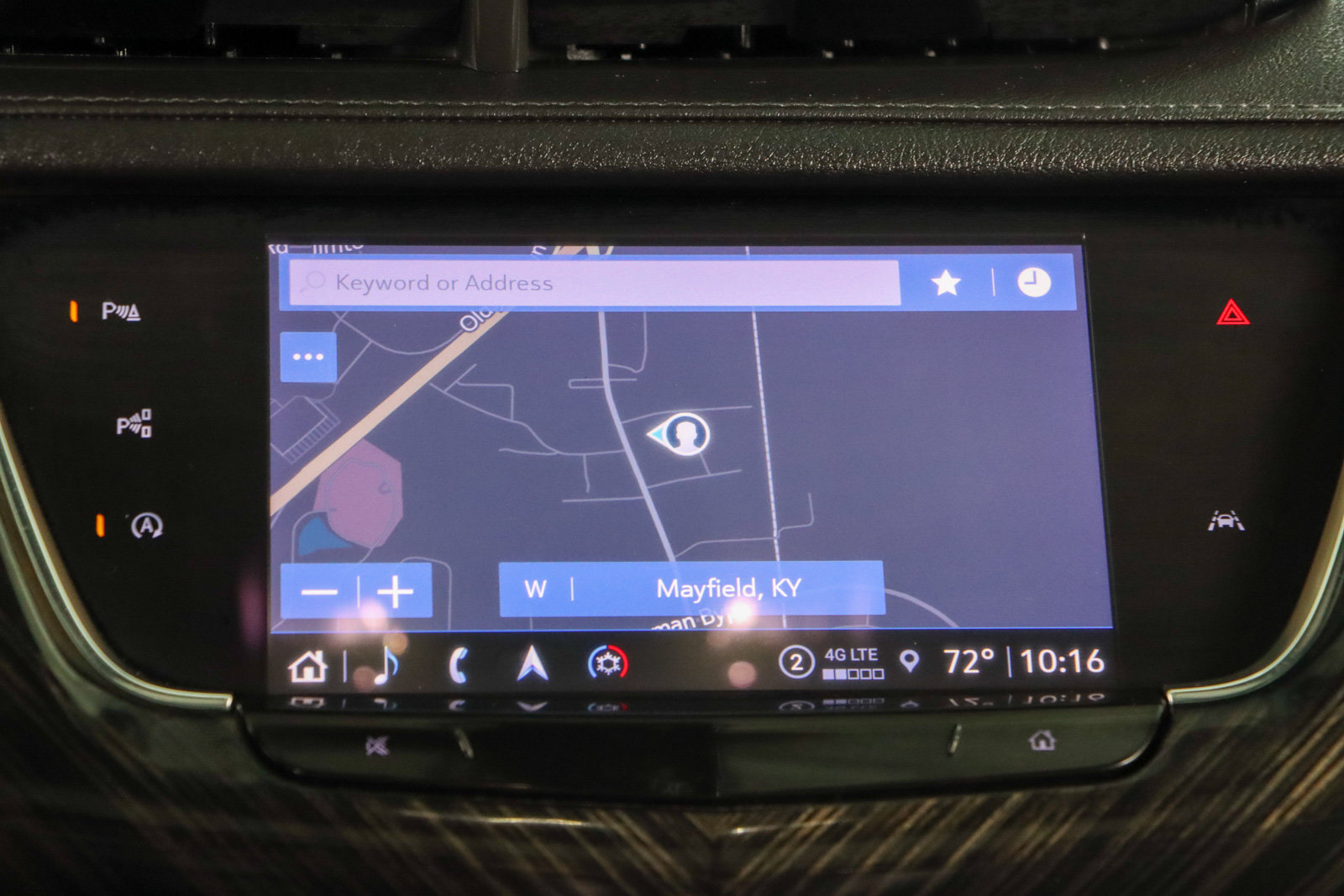 Used 2023 Cadillac XT6 Premium Luxury w/ Technology Package FWD image 18