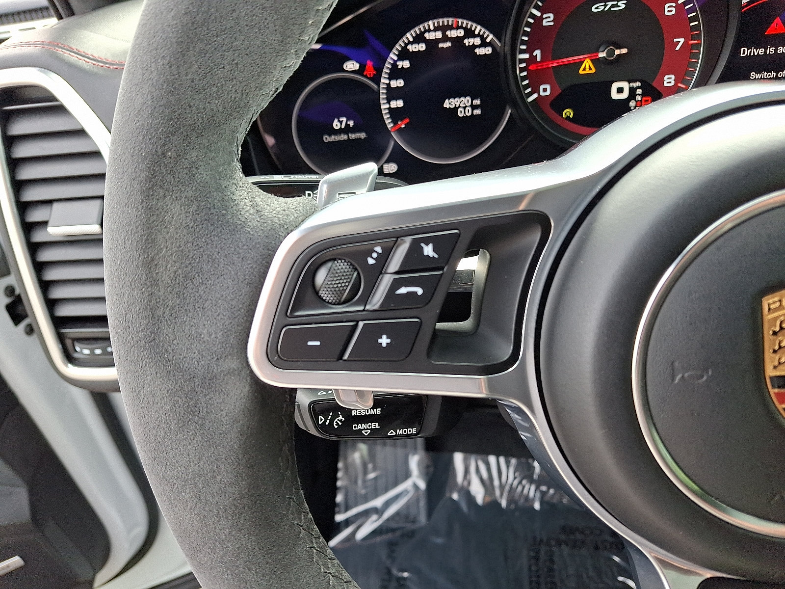 Used 2022 Porsche Cayenne GTS AWD/4WD image 21