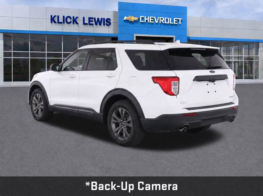 Used 2021 Ford Explorer XLT w/ Equipment Group 202A AWD/4WD image 5
