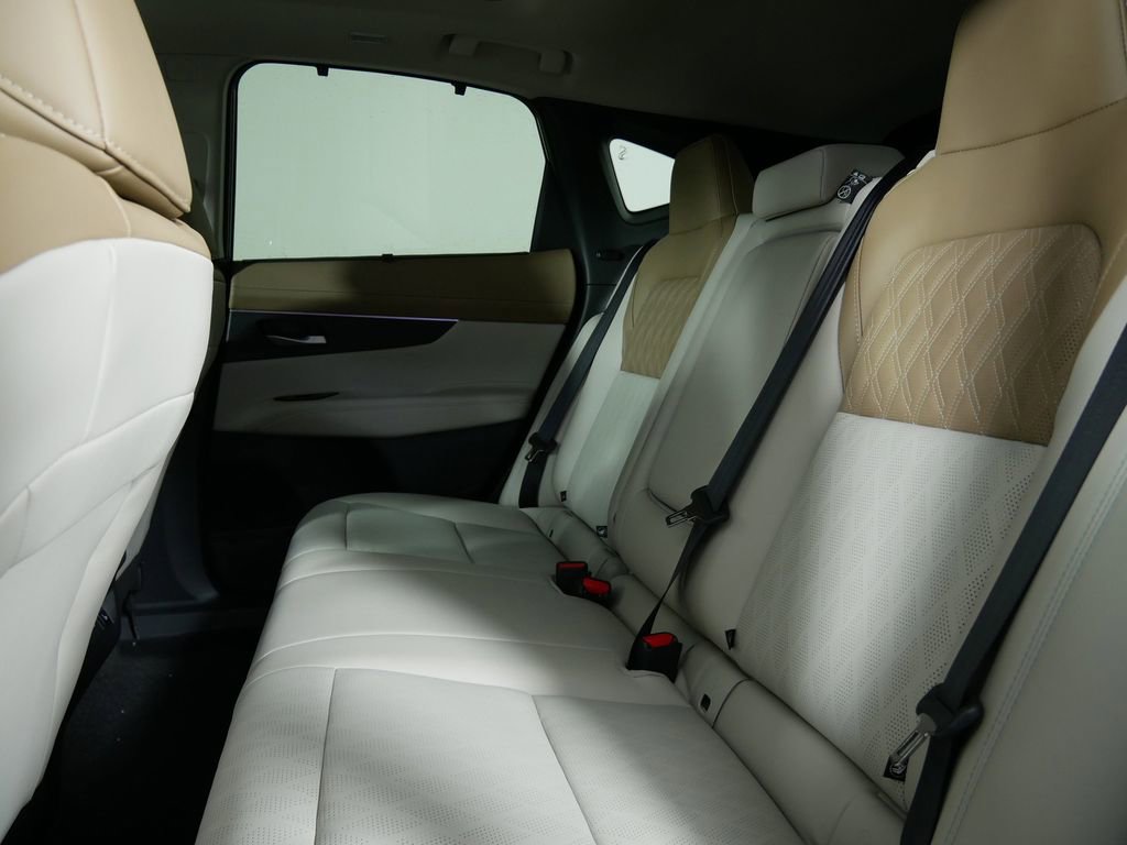 New 2025 Nissan Murano Platinum AWD/4WD image 16