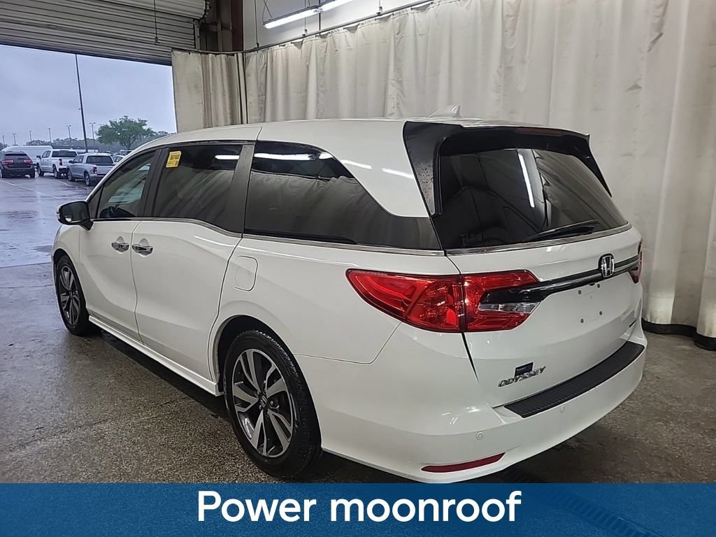 Used 2021 Honda Odyssey Touring image 3