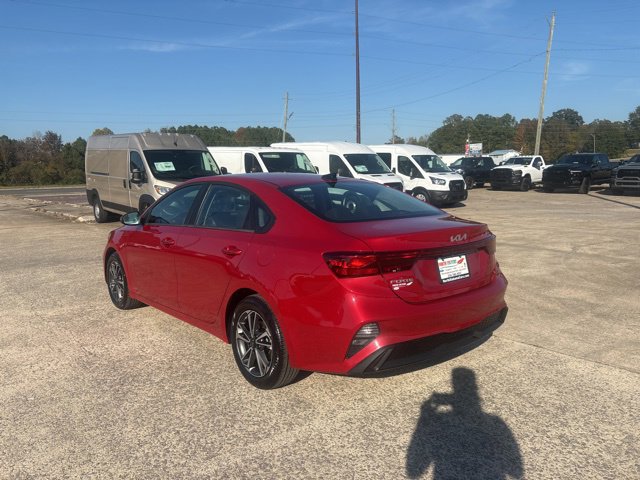 Used 2024 Kia Forte LXS w/ LXS Technology Package image 6