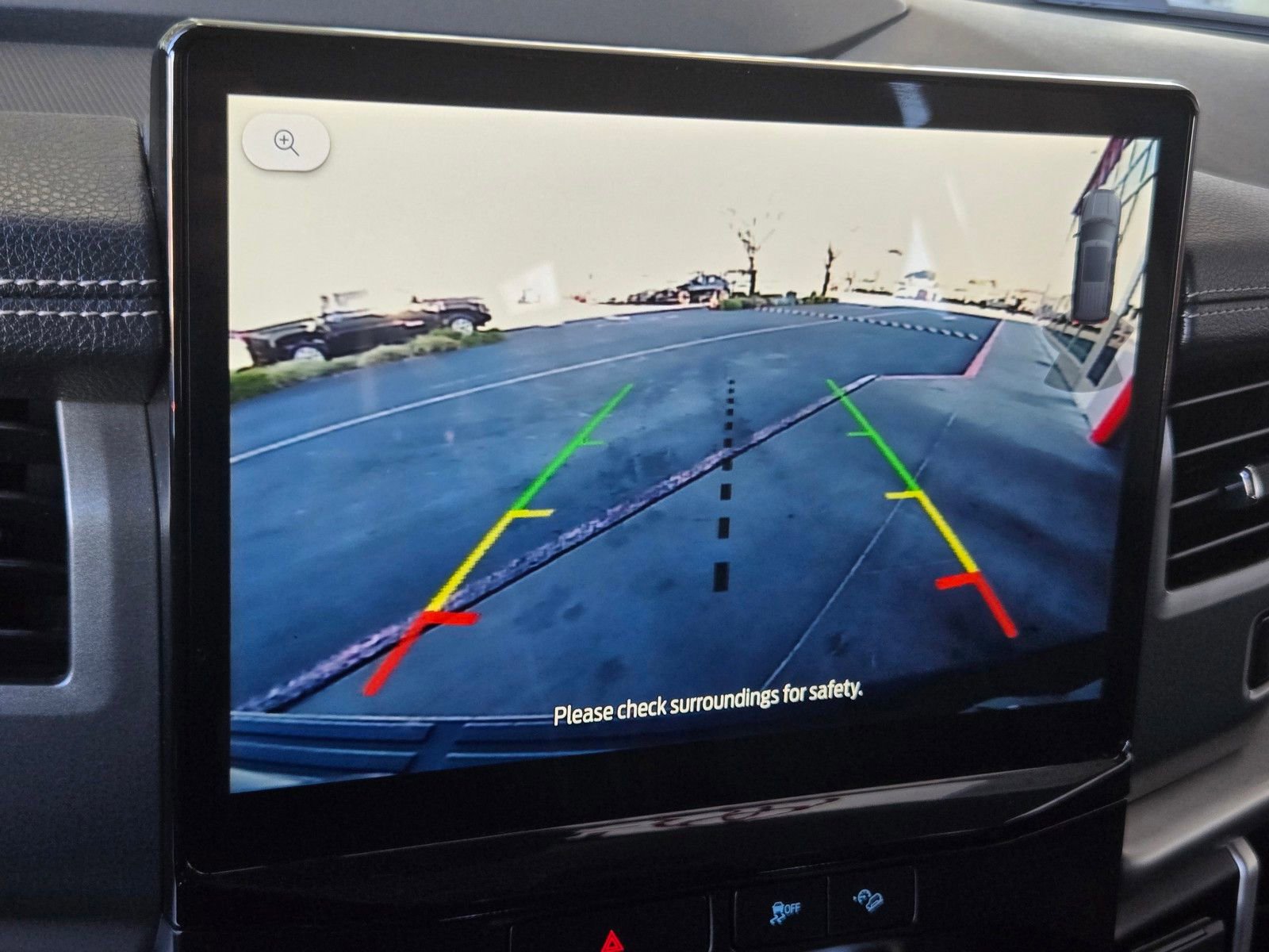 Used 2023 Ford Expedition Max XLT image 17