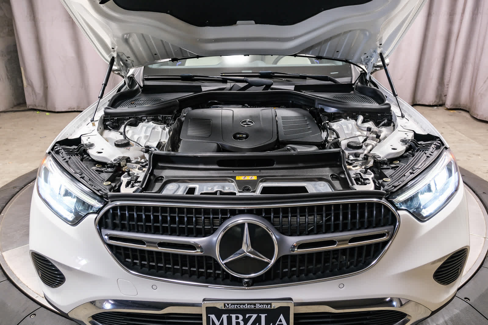 Used 2023 Mercedes-Benz GLC 300 image 33