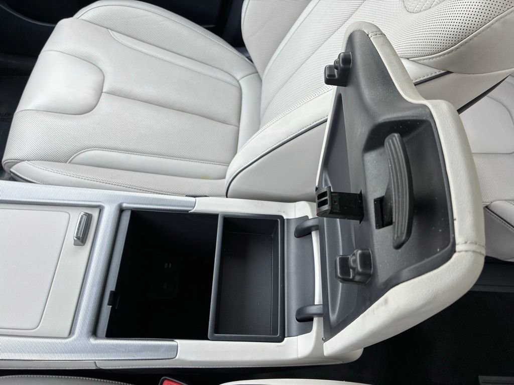 Used 2023 Hyundai Palisade Calligraphy w/ Cargo Package image 36